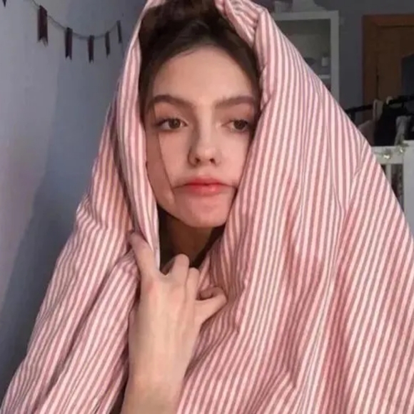 Meet your Posher, Aritza - Picture 1 of 1